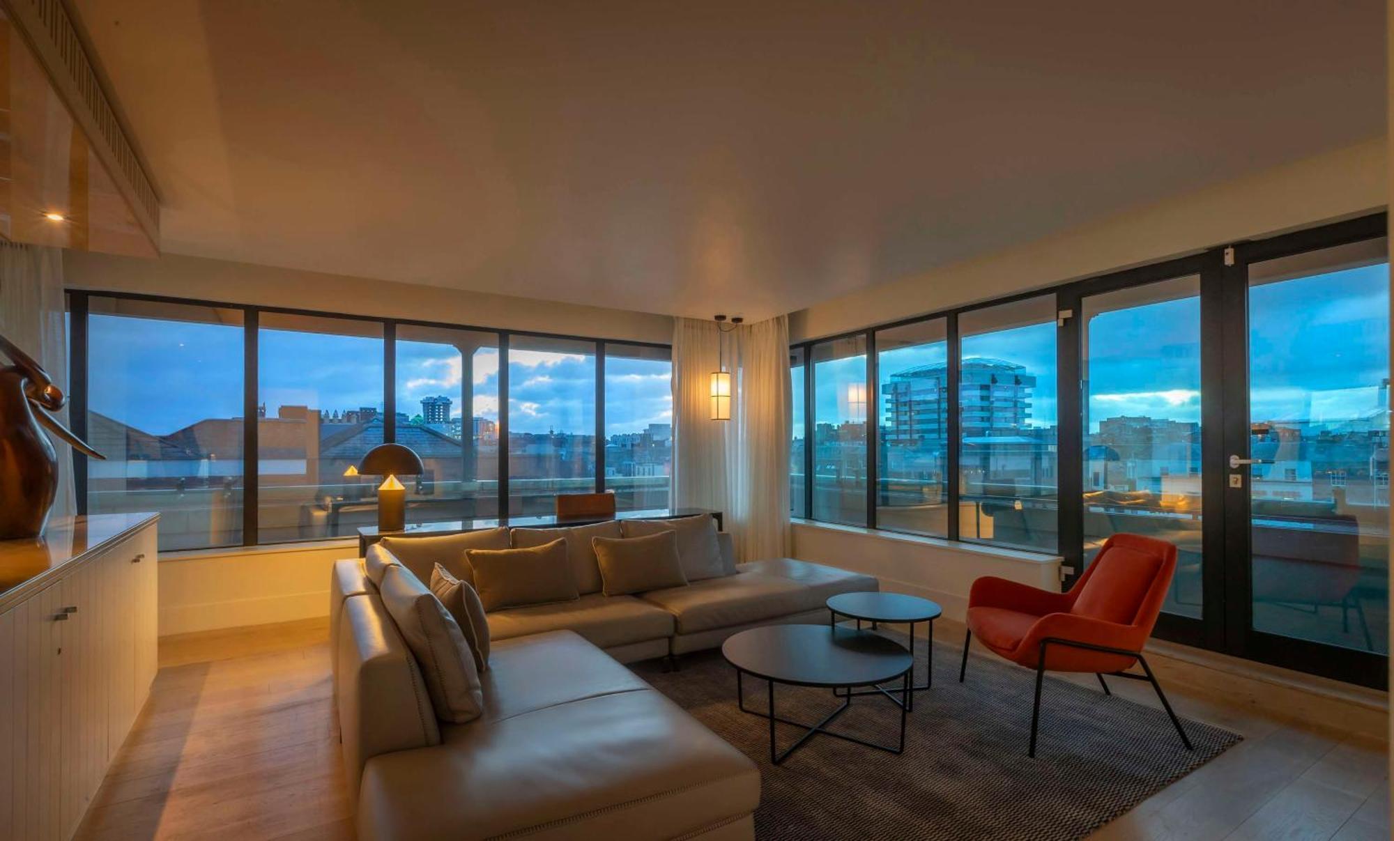The Morrison Dublin, Curio Collection By Hilton Hotel Ngoại thất bức ảnh The Living Room at The Standard London